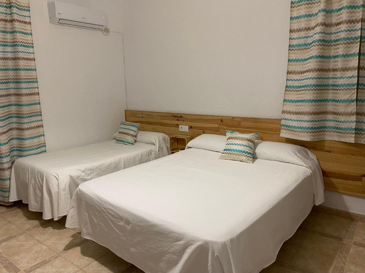 Hostal Barbate Esterno foto