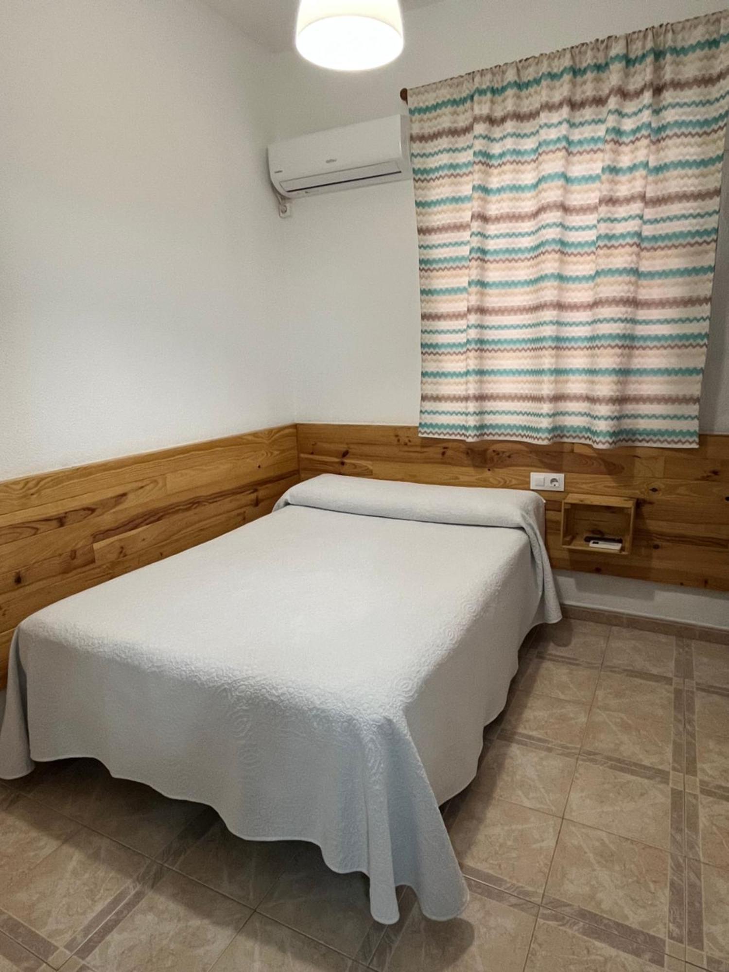 Hostal Barbate Esterno foto